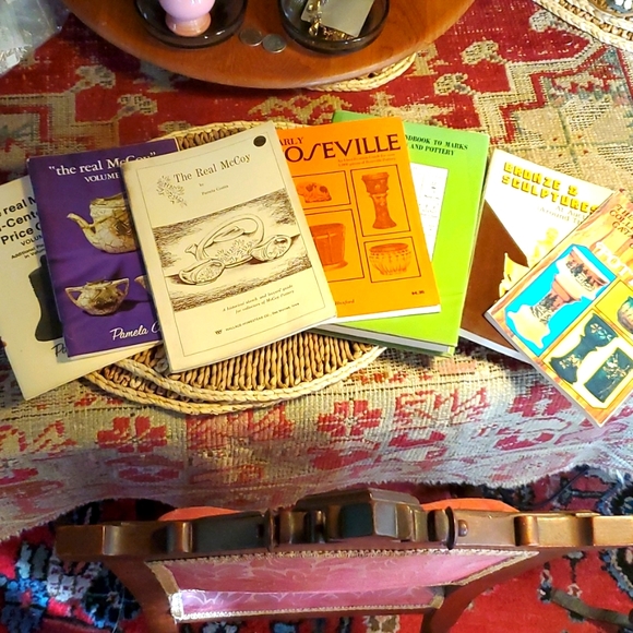 💥SOLD💥"8"Pottery Reference Books"Vintage Pottery" - Picture 6 of 6